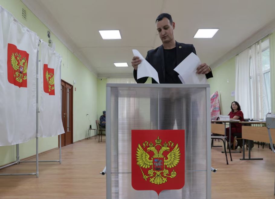 World News: Ruling pro-Putin party on track to win election